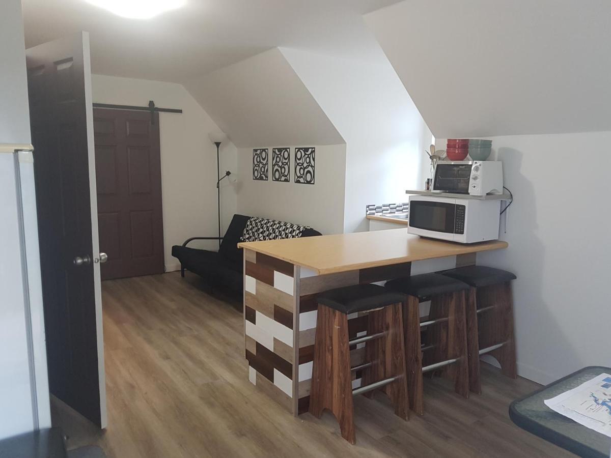 Pines Motel 시카무스 외부 사진