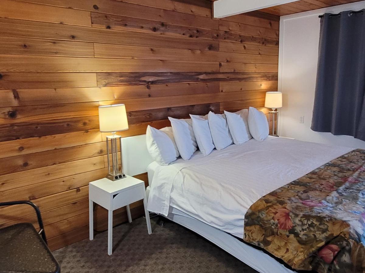 Pines Motel 시카무스 외부 사진